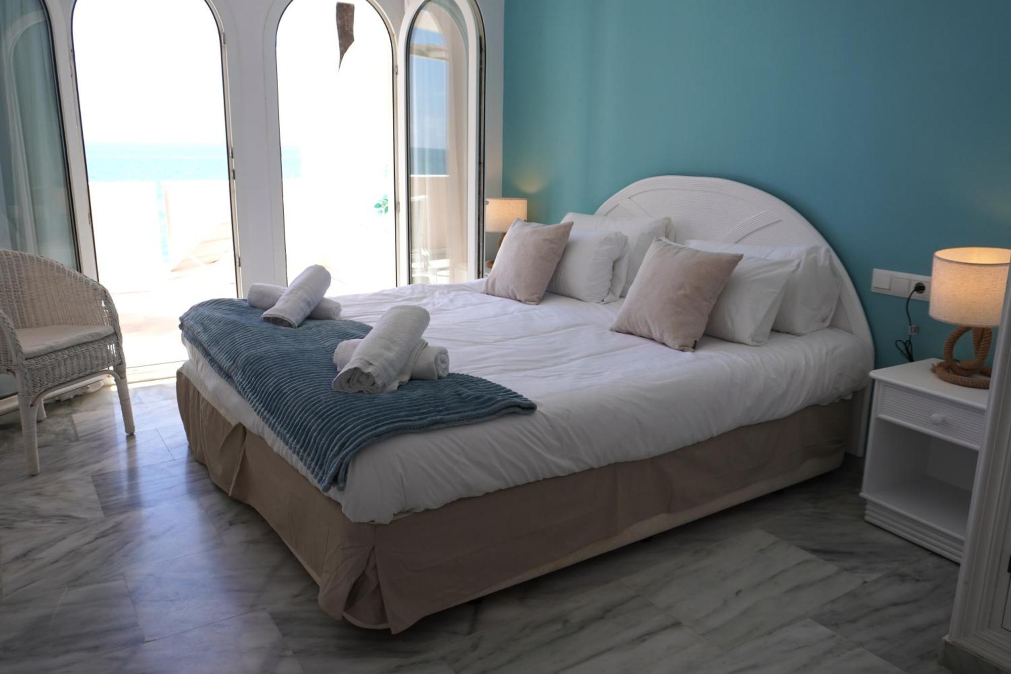 Beach View Playa Del Moral Estepona Exterior photo