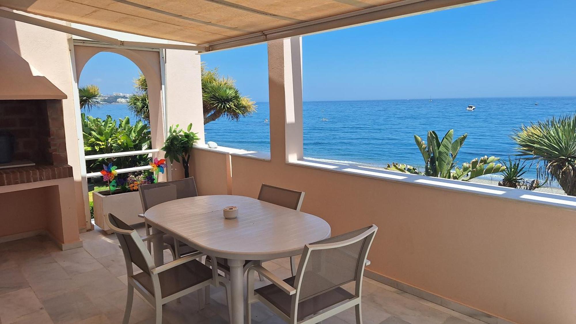 Beach View Playa Del Moral Estepona Exterior photo